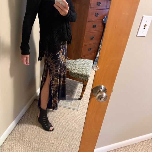 FUZZI mesh tie dye maxi dress with adjustable side slit. S - Picture 4 of 5